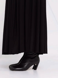 Pleated Maxi Skirt Photo 5